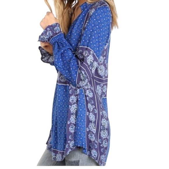 Free People Blue Changing Times Long Sleeve Tunic Top Boho Bandana Print Sz L - Picture 5 of 11